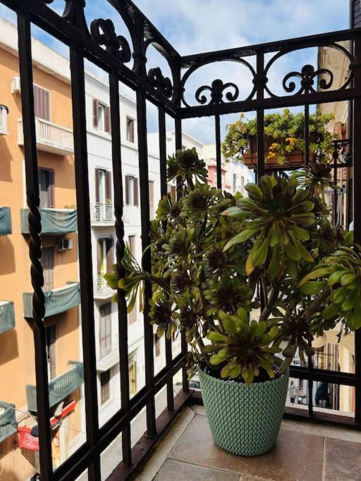 Monolocale Centrale Vista Mare - Fara'S Home Bari Dış mekan fotoğraf