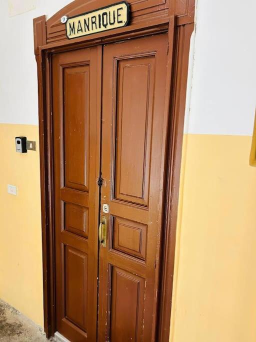 Monolocale Centrale Vista Mare - Fara'S Home Bari Dış mekan fotoğraf